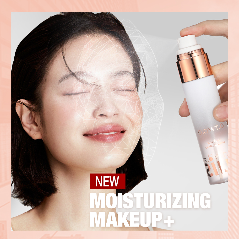 O.TWO.O Glass Skin Refreshing Setting Spray