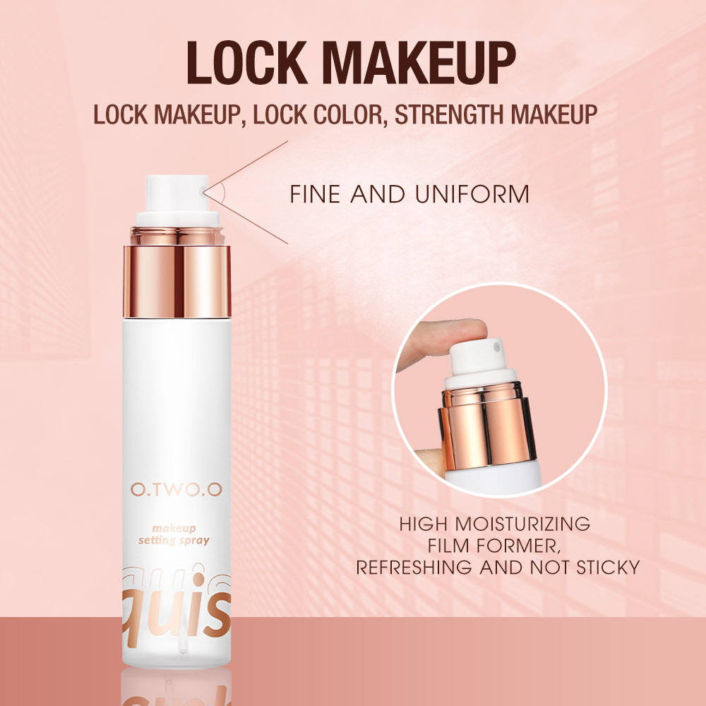 O.TWO.O Glass Skin Refreshing Setting Spray