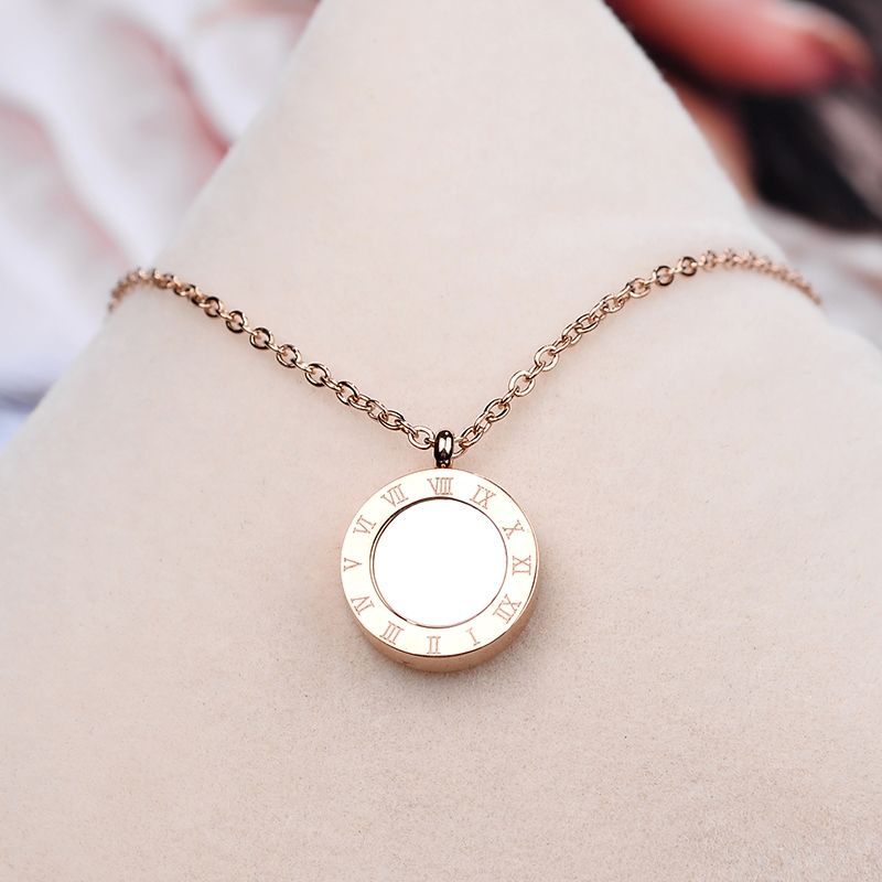 GOLD CLASSIC ROUND PENDANT WOMEN NECKLACE