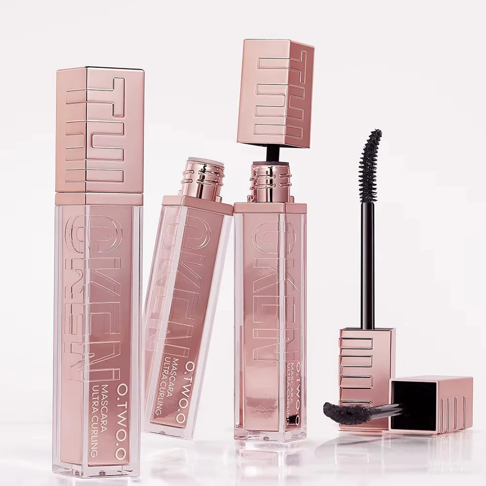 O.TWO.O Haute Ultra Thick & Curling Mascara - 6g